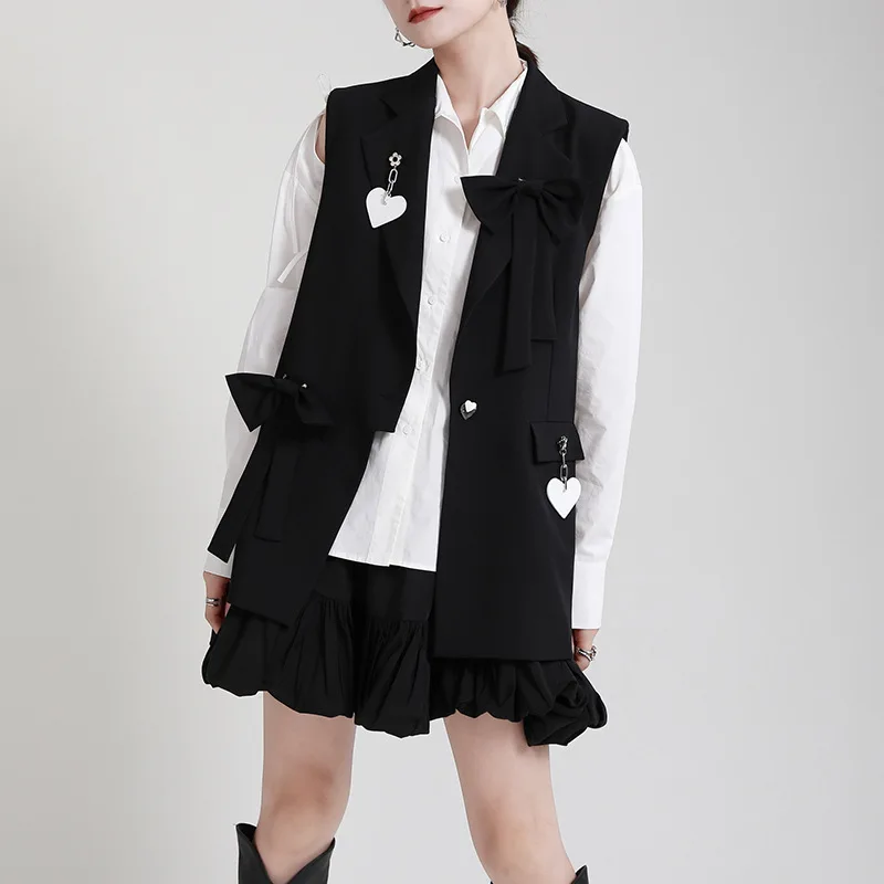 

2023Autumn clothes new heart pendant decoration sleeveless suit vest women's loose mid-length vest coat