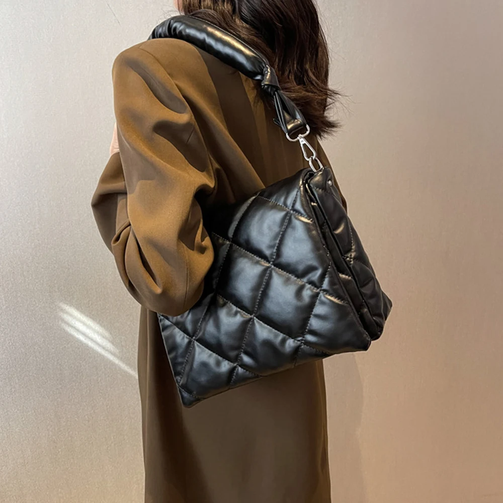 

Fashion Down Padded Women's Shoulder Bag Designer Quilted Crossbody Bags for Women 2023 Brands Square Tote Handbags and Purses