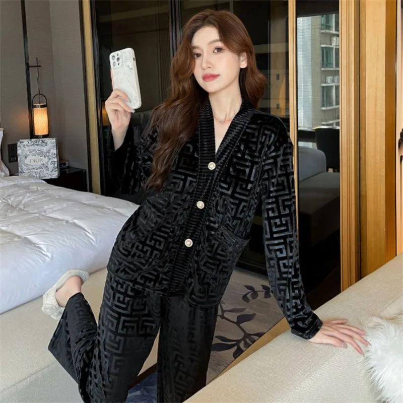 

QSROCIO Women's Pajamas Set Velvet Luxury Pressed Stripes Pattern Sleepwear Casual Homewear V Neck Nightwear Pyjama Femme Petite