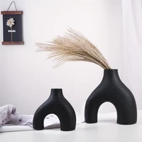 2022 new black special shaped vase flower utensils hotel model room soft decoration art modern ceramic vase ornaments