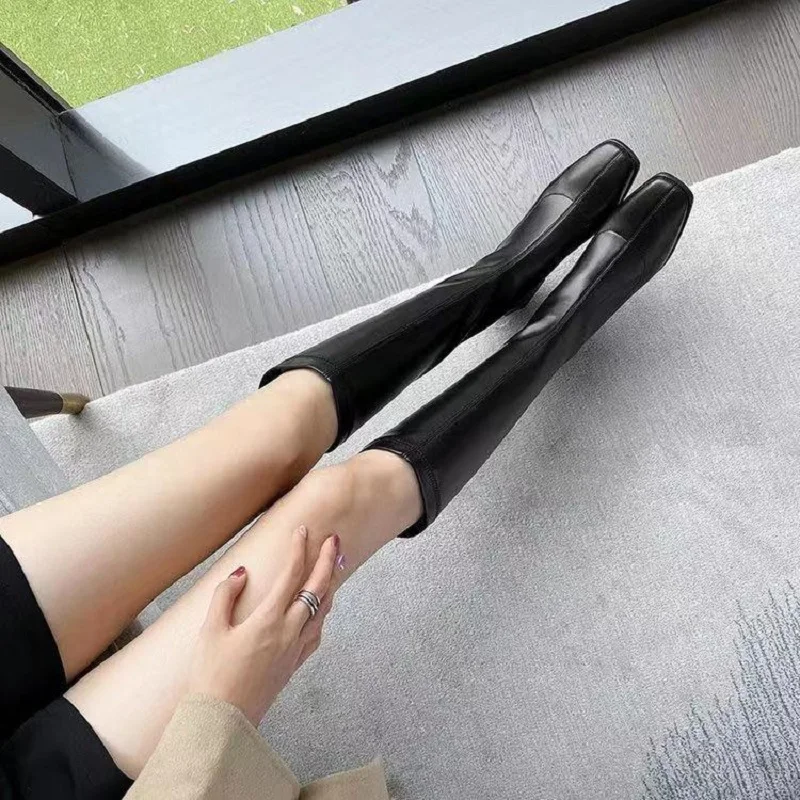 Женские ботильоны из мягкой искусственной кожи на высоком каблуке и платформе |