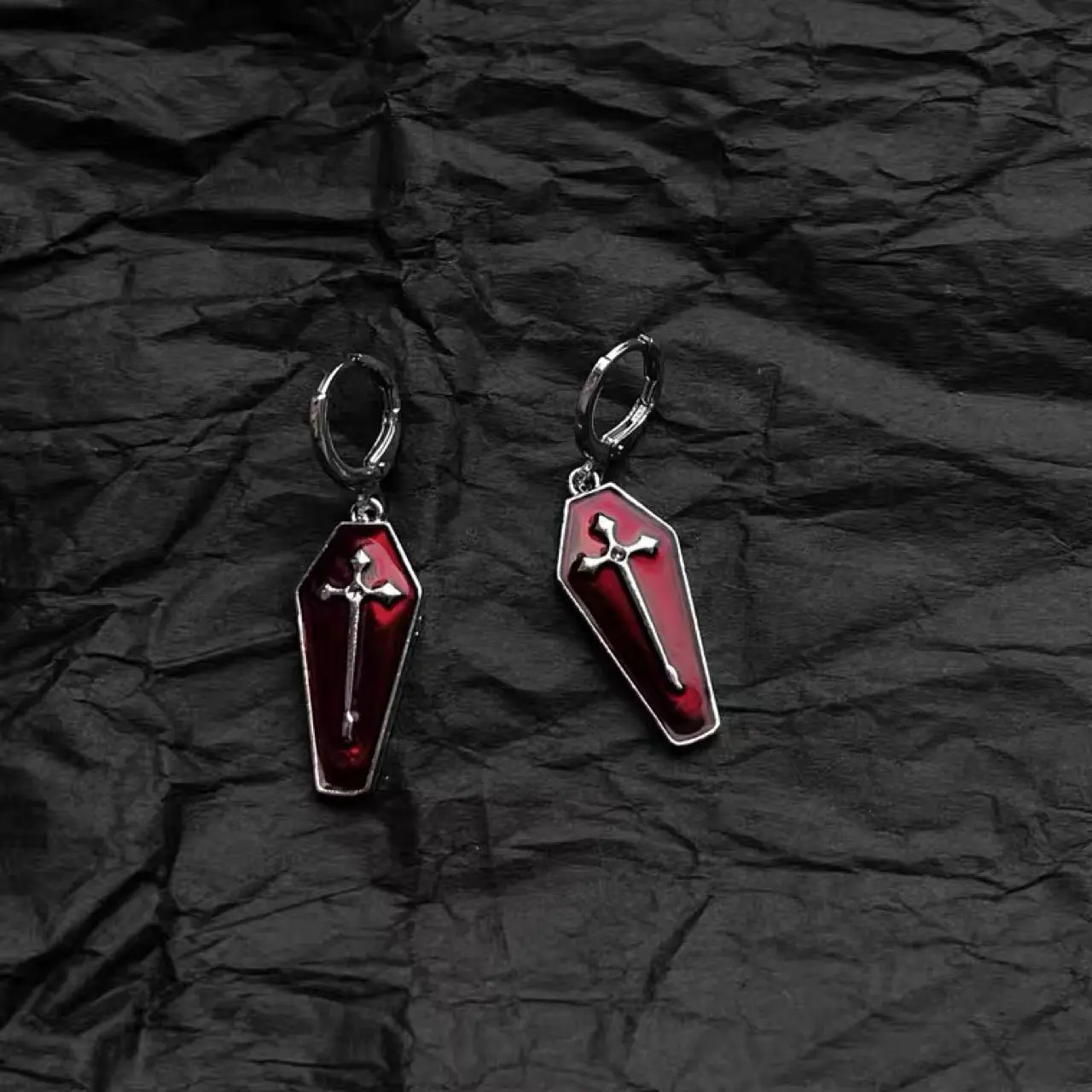Classic Punk Gothic Style Red Enamel Cross Coffin Drop Earrings for Men Women Hip Hop Exaggerated Ear Jewelry Halloween Gift