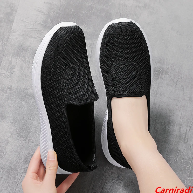 

Spring Lightweight Slip-on Flying Weave Casual Shoes Women Breathable Flats Sport Mother Sneakers Ladies Big Size Jogging Shoes