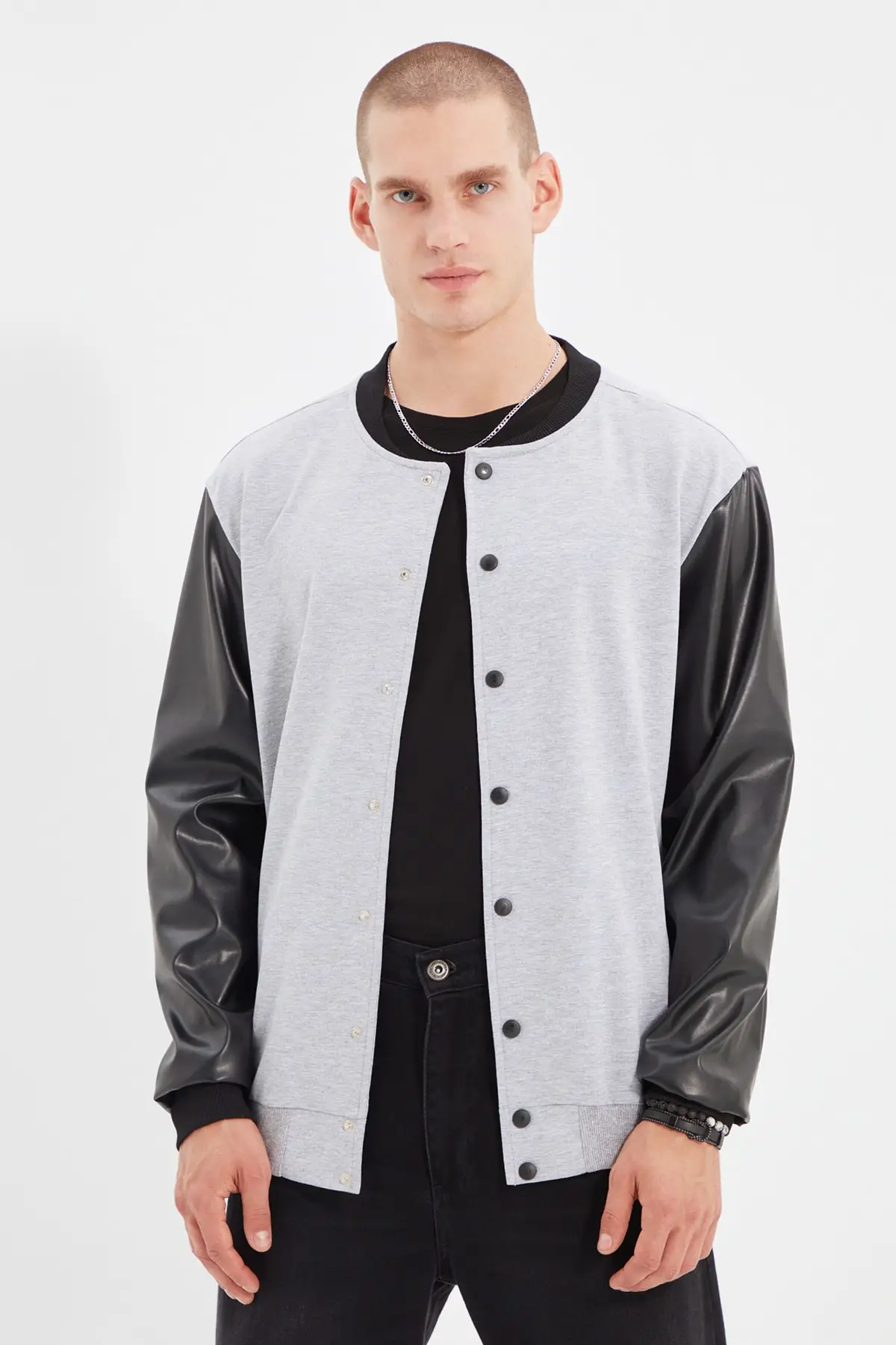 

Trendyol Men 'S Regular Fit Cycling Lapel Paneled Cardigan TMNAW22HI0770