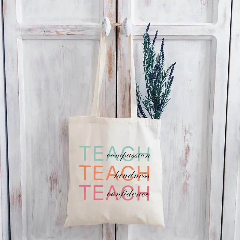 Женская футболка с надписью Happy First Day of School 2024