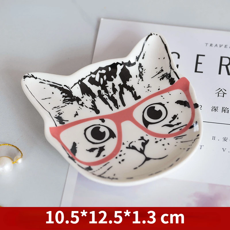 

Керамическая тарелка для соусов с котом