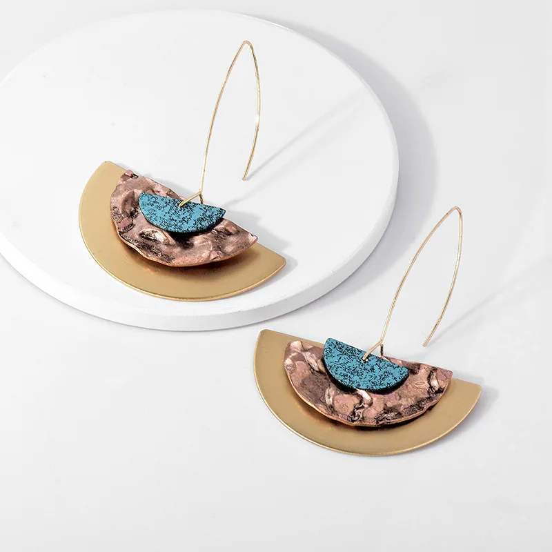 

Boho Vintage Semicircle Hook Earrings for Women Metal Geometric Two Tone Carving Pattern Handmade Drop Earrings Banquet Jewelry
