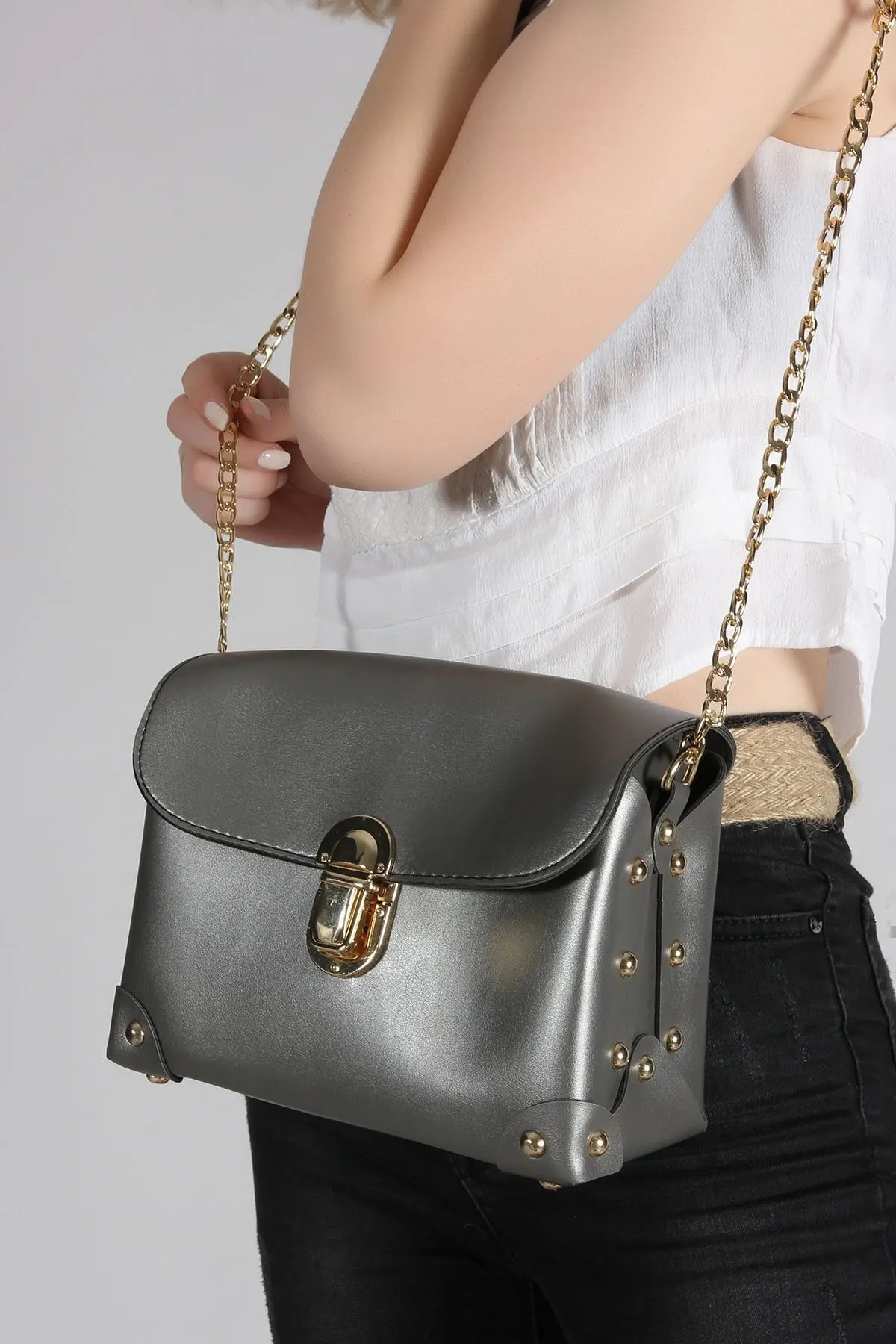 

Модные Стильные серые женские вечерние сумки