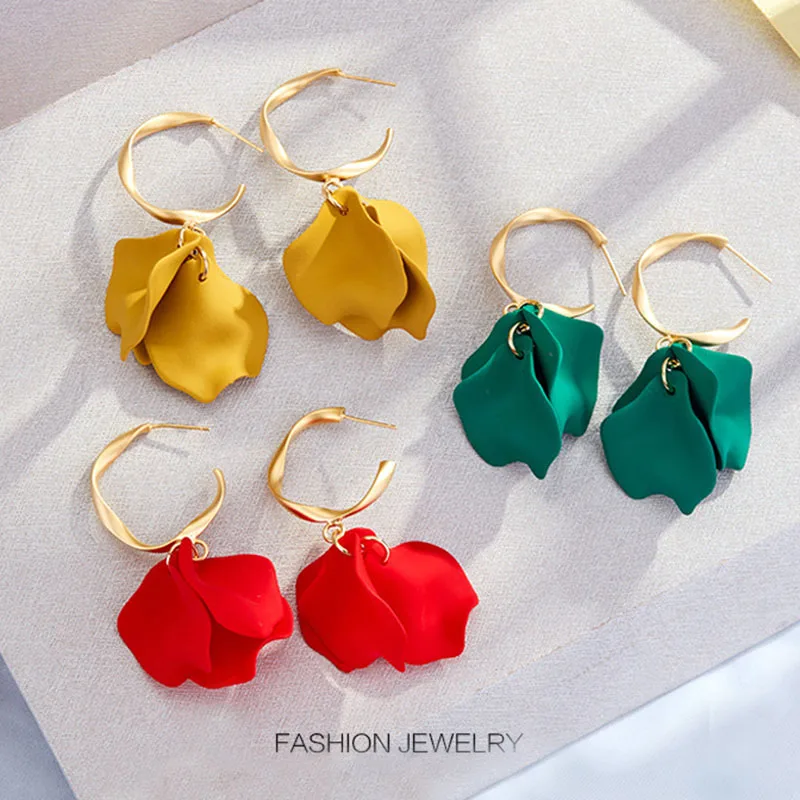

Gold Rose Flowers Petals Blue Red Yellow Morandi Color Hoop Earrings Korean Circle Earrings Wild Beach Holiday Women Jewelry