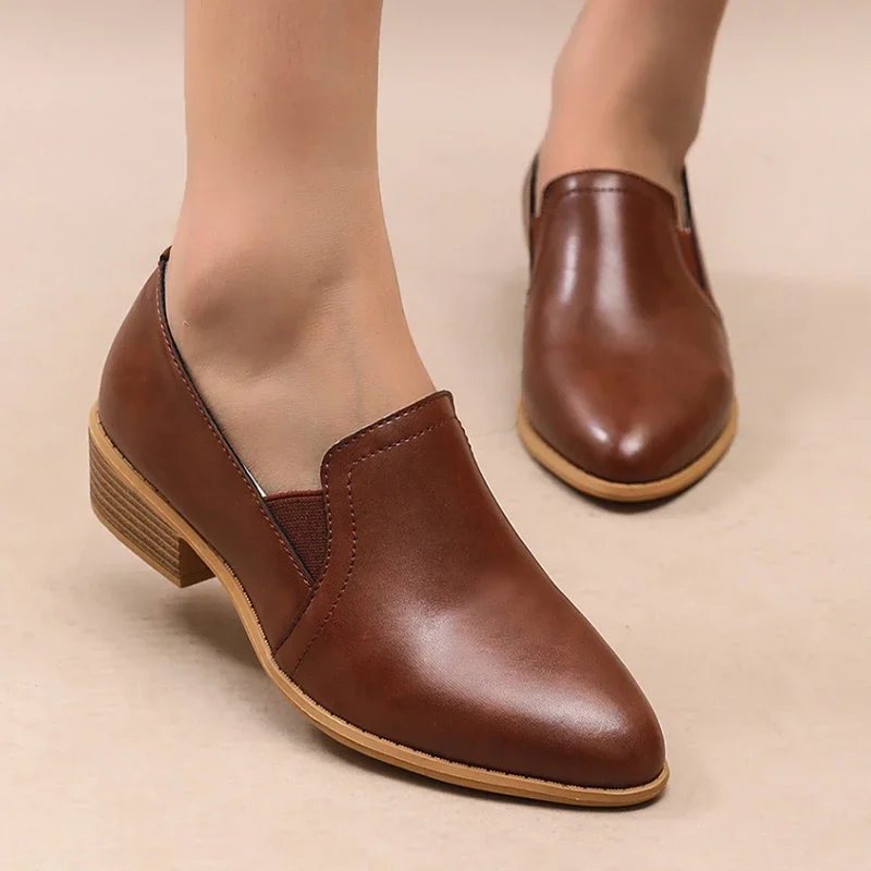 

Женские офисные туфли-лодочки с острым носком, дизайнерские лоферы на массивной подошве, Новинка осени 2024, женские гладиаторские туфли