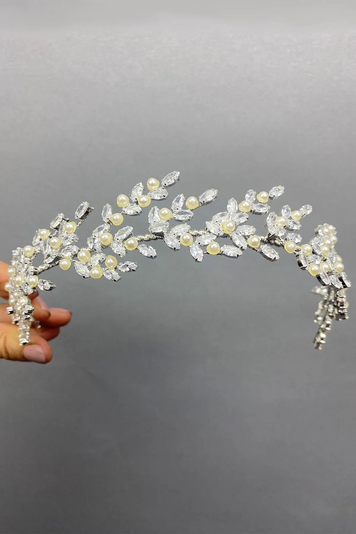 

Pearly Lydian Zircon Stone Bridal Crown Hair Accessory