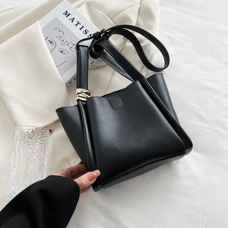 

2022 Casual PU Leather Women Bags Luxury Designer Handbags Bolsa Feminina Ladies Purses And Handbags Female Tote Messenger Bag