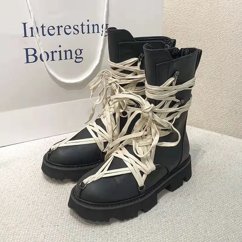 

2022 New straps Black Thick Base Cloth Mid-Top Boots Men Fall British Trend Boots Hight-Top Korean Casual Men's Shoes Boots