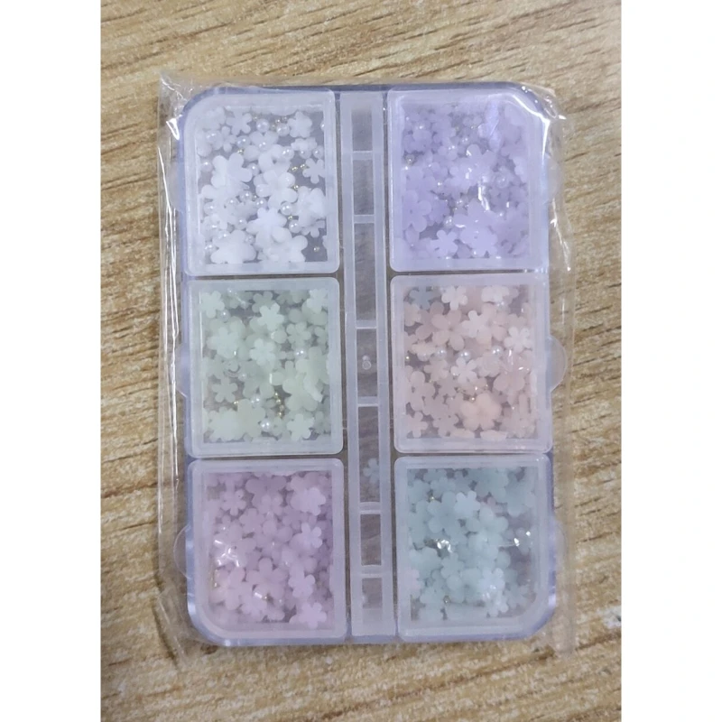 

Heart Nail Charms Nail Rhinestones Nail Stickers 3D Flower Nail Art Decoration