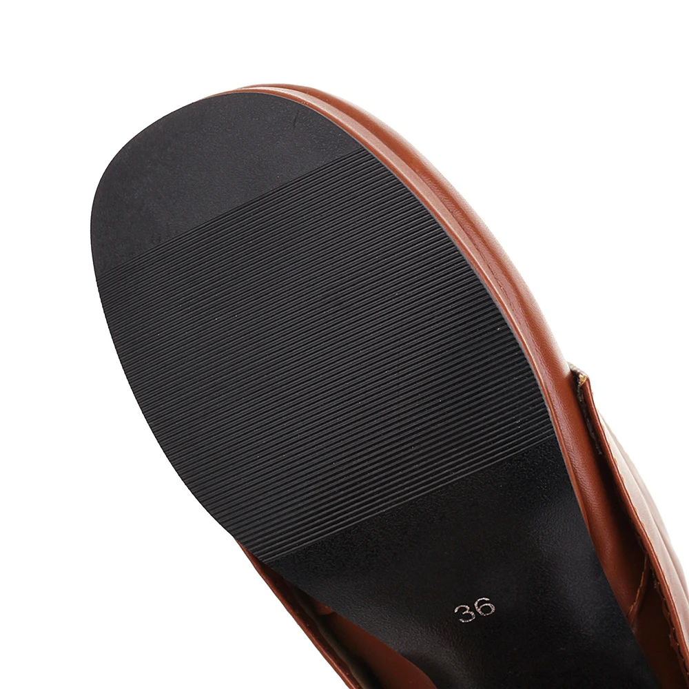 Женские теплые ботинки до середины икры белые или коричневые школьные на