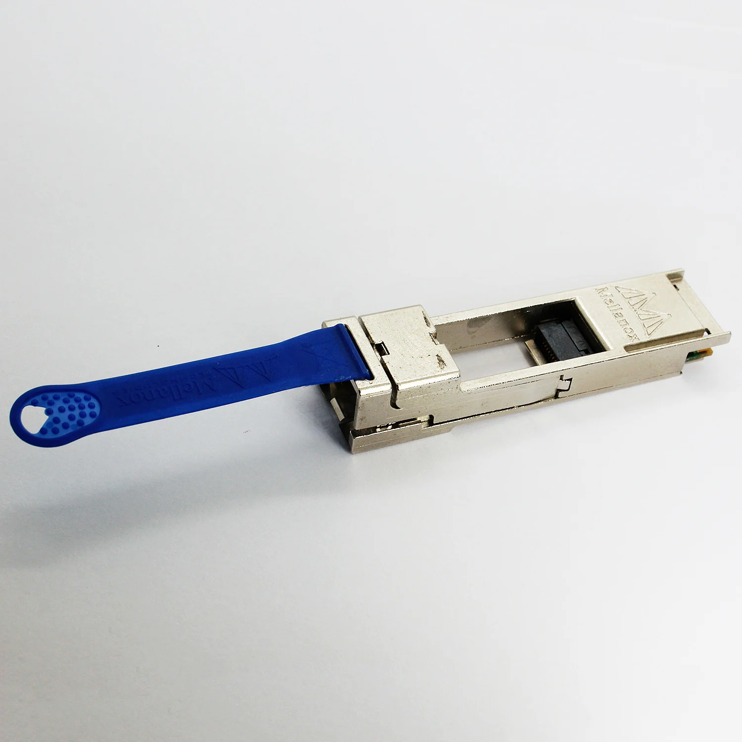 HP Mellanox 655902 -001 655874 -B21 Комплект адаптеров QSFP/SFP+ совместимый с MAM1Q00A-QSA