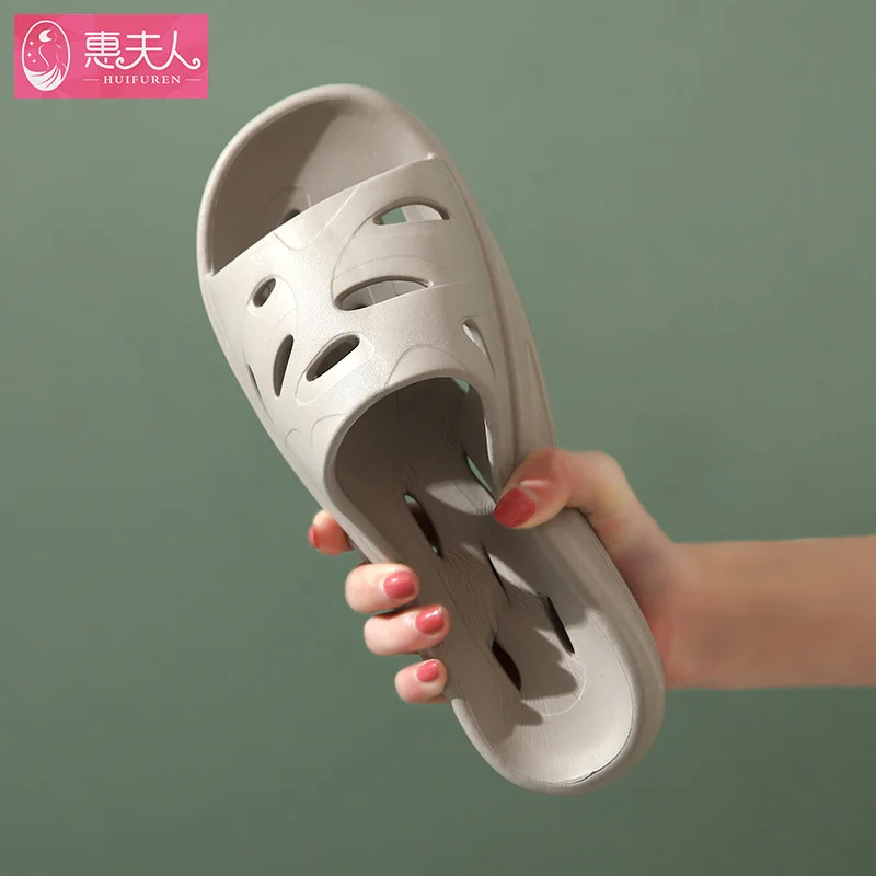 Bathroom slippers men's home non slip breathable fast drying openwork home hot spring pool hotel leaky slippers women