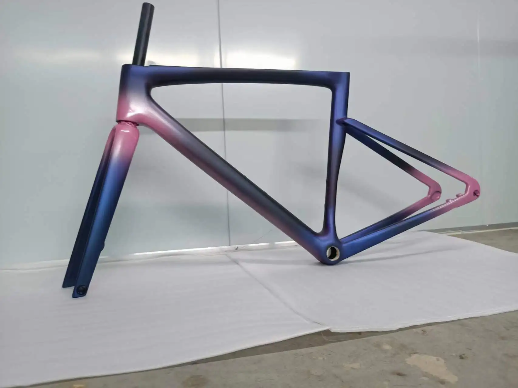 

Lady style color bike frame pink blue black cycling frameset ud matt disc brakes 49-58cm bsa+handlebar +fork+seatpost in stock