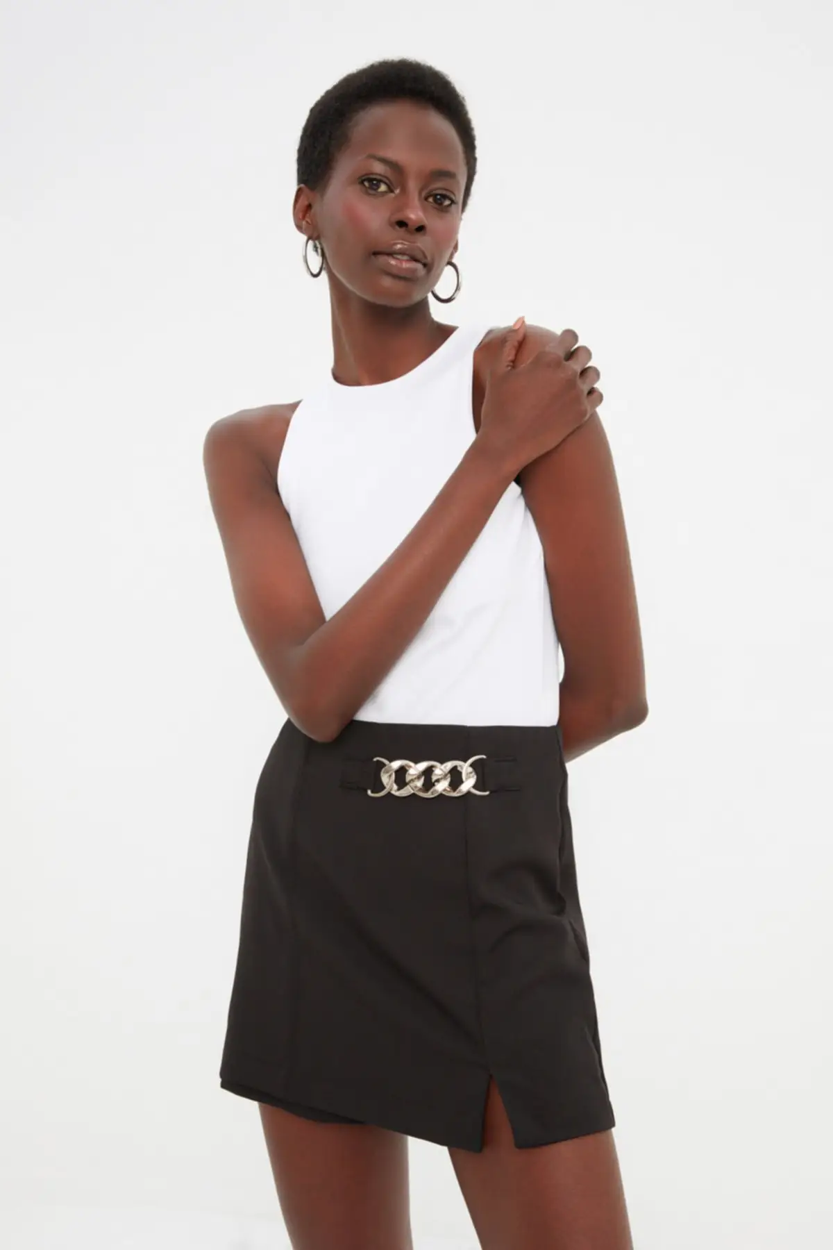 

Шорты женские с цепочкой и бермудами, базовые короткие брюки-бермуды, короткие штаны, черные, на лето