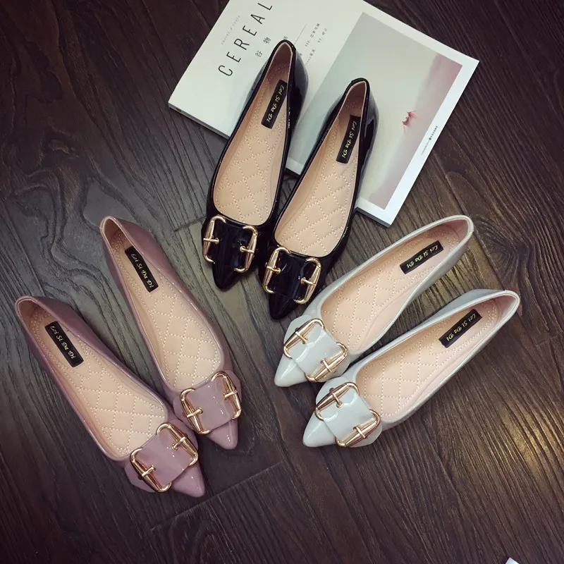 

Women 2023 Summer New Patent Leather Flat Shoes Fashion Pointed Toe Single Shoes Female Shallow Mouth Casual Shoes Large Size