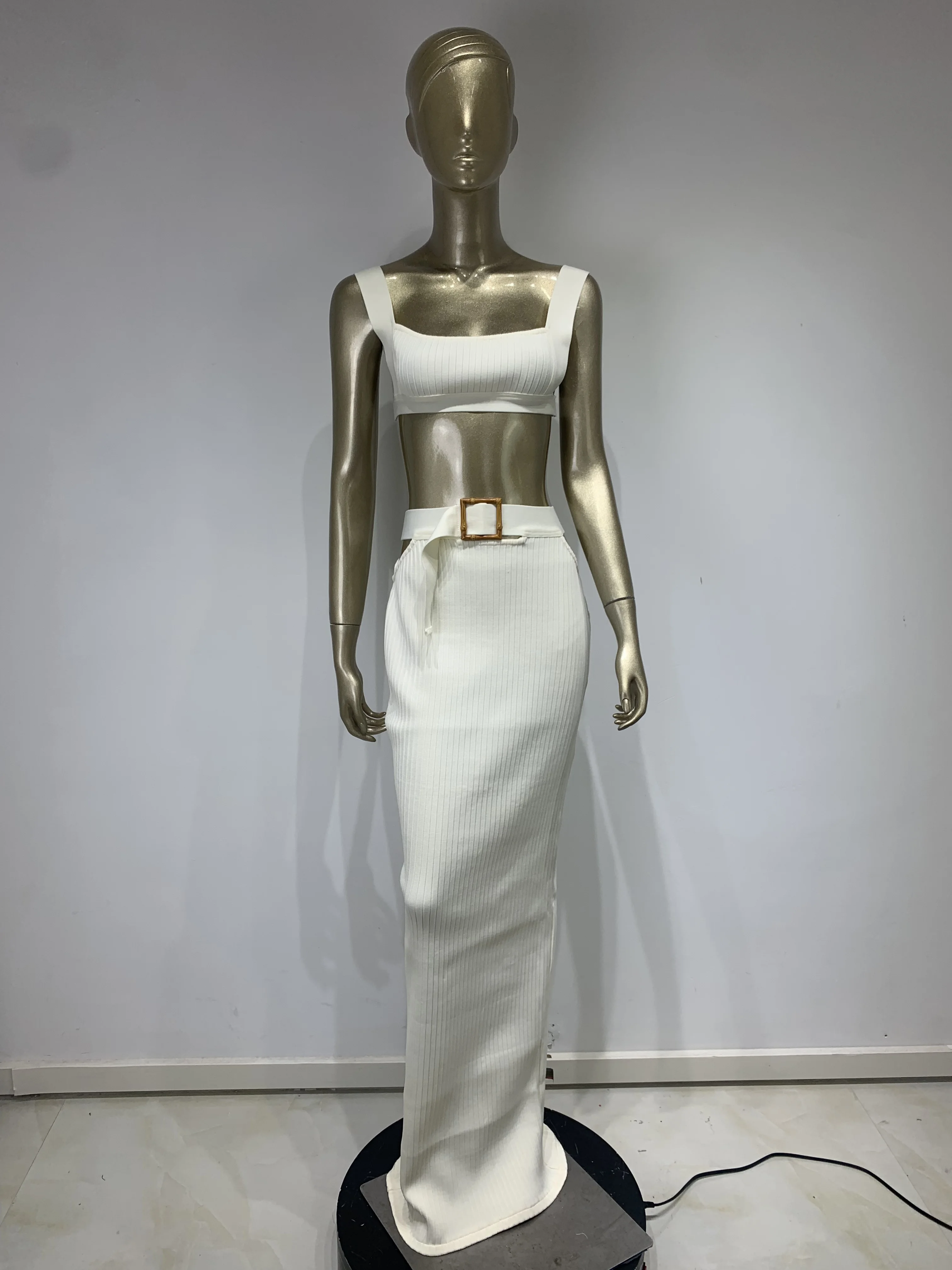 Женский комплект из топа и юбки в рубчик