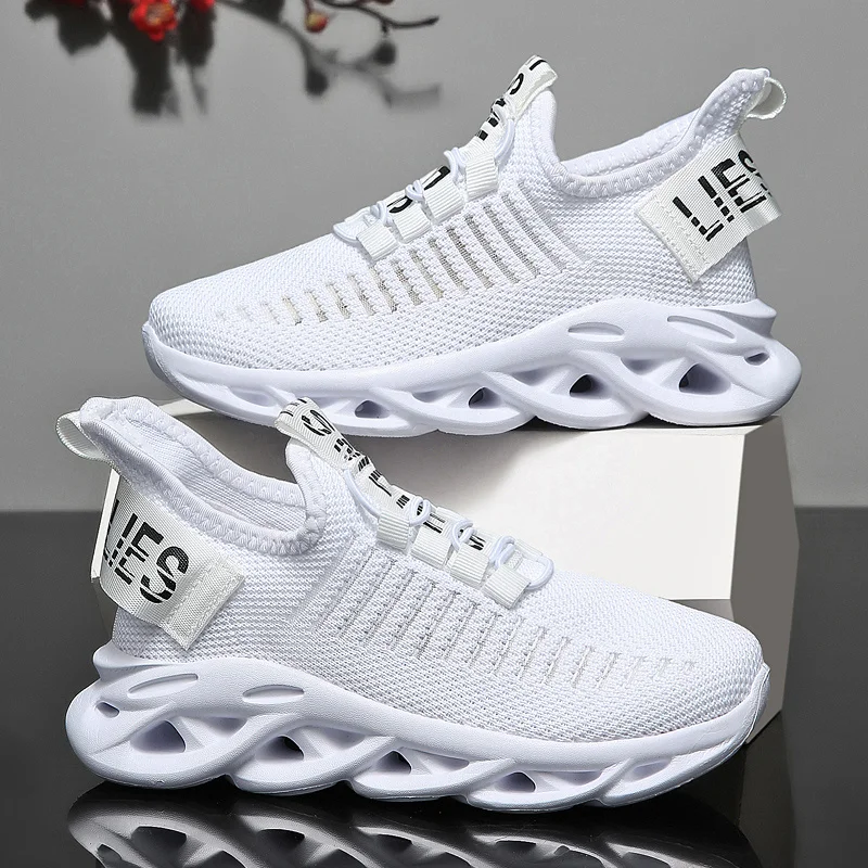 New Children's Fashion Sports Shoes Boys Girls Running Outdoor Sneakers Breathable Soft Bottom Kids Lace-up Jogging Shoes