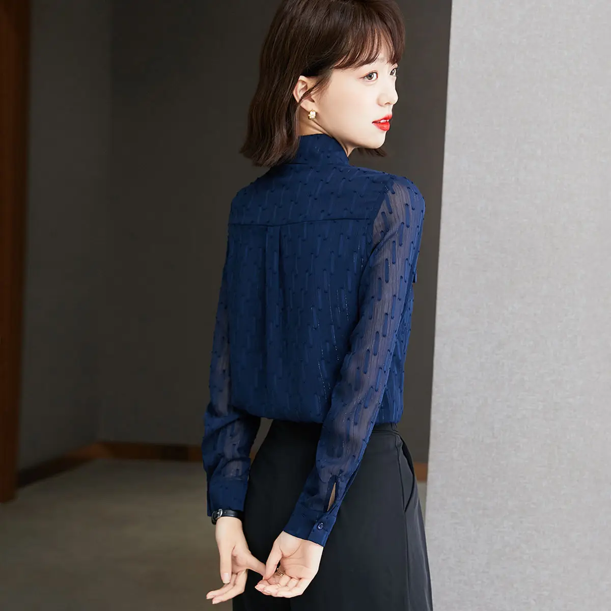 POLO Shirt Women's Spring and Autumn New Fashion Long Sleeve Bow Top Professional Chiffon Bottoming Blouse