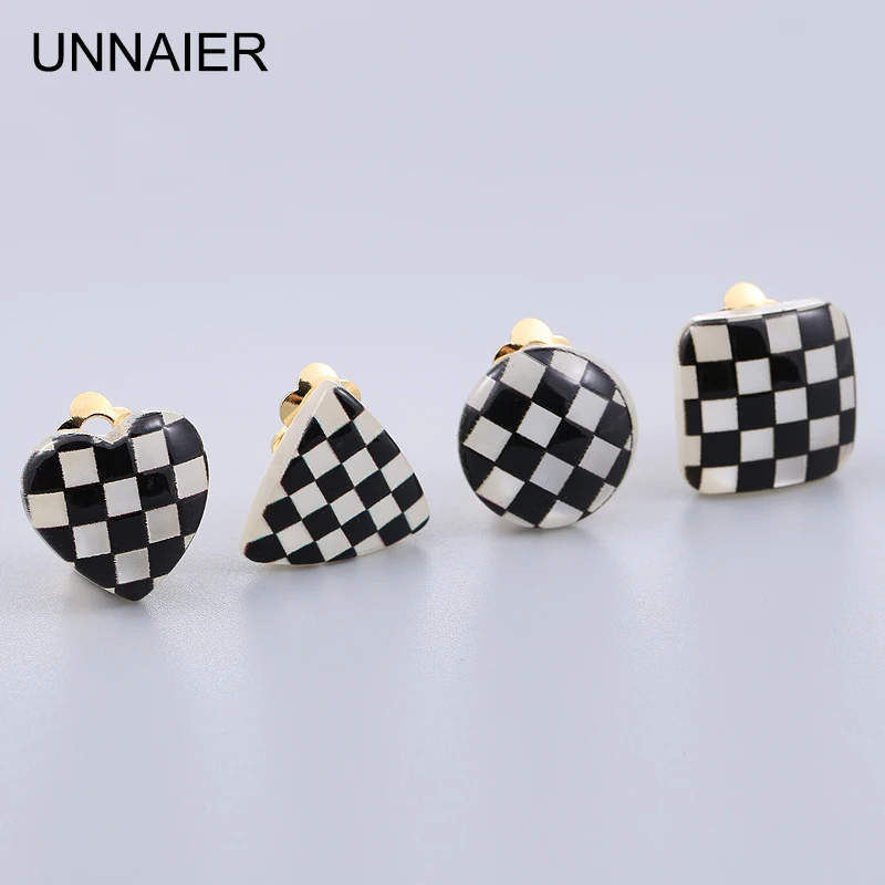 

UNNAIER 1 пара черно-белых квадратных/сердца/треугольников/круглых резиновых сережек, клипсы для ушей для ношения без пирсинга