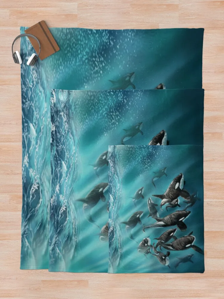 Декоративное одеяло в шотландскую клетку