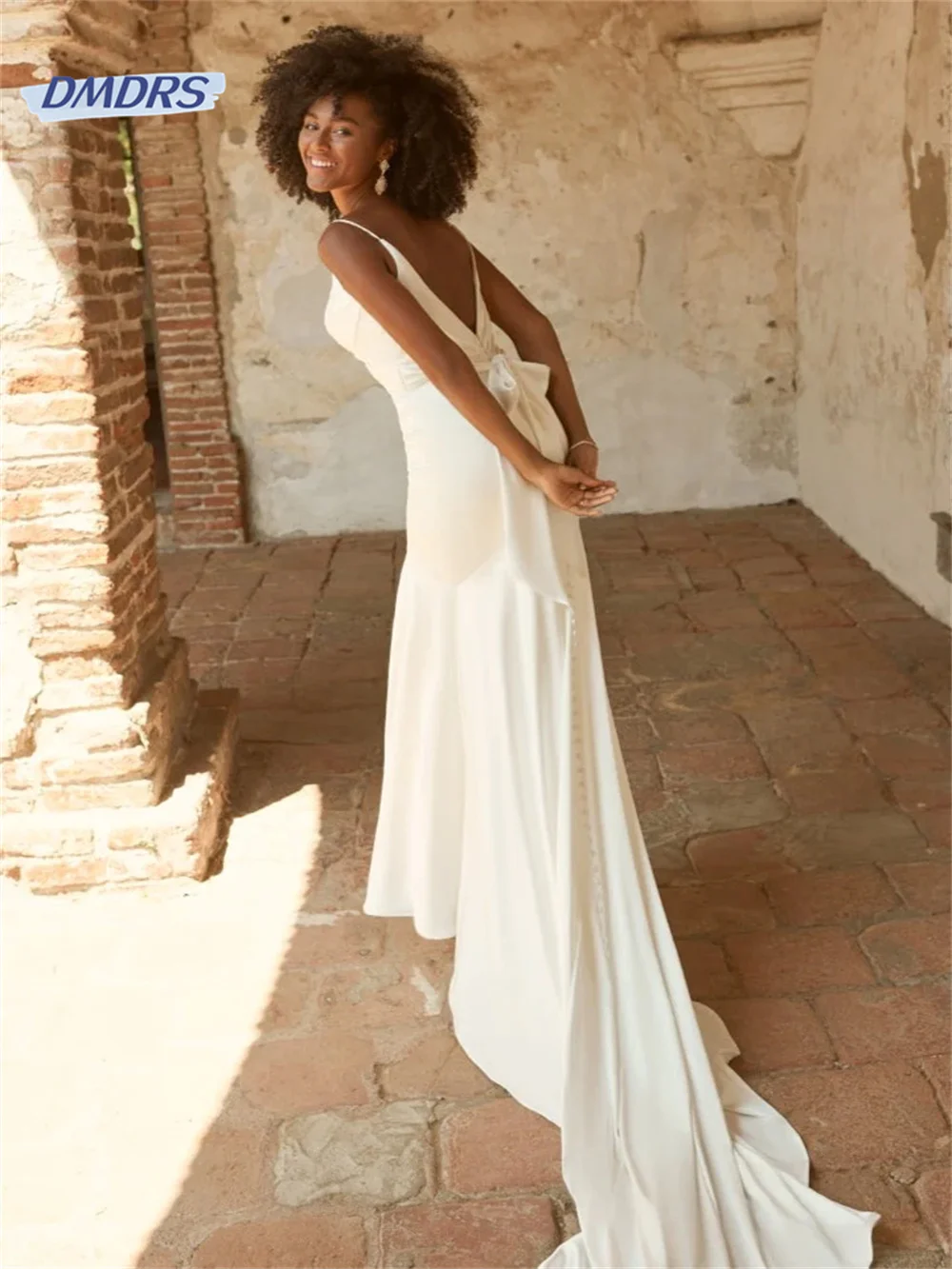 Рисунок 2 - Женское свадебное платье с юбкой-годе It's yiiya