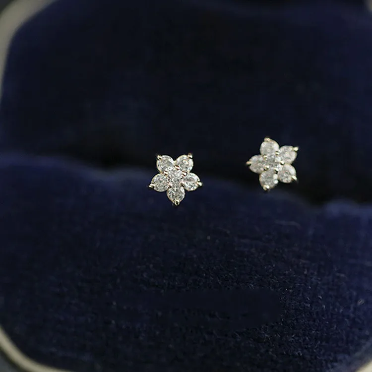 New RoseL A pair 925 Sterling Silver Plated 14k Gold Crystal Five-pointed Star Earrings Women Simple Fashion Wedding Jewelry