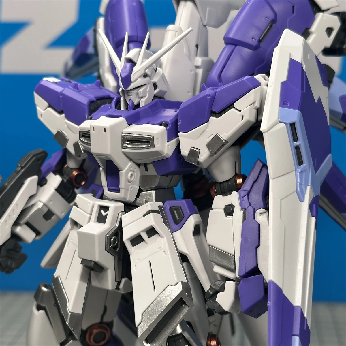 Фото Фигурка ZHUJIANG RG Purple Hi Nu Action Figures HI-V RX-92-2, аниме-фигурка, масштаб 1/144, сборная модель, пластиковые игрушки, подарок на день рождения №3