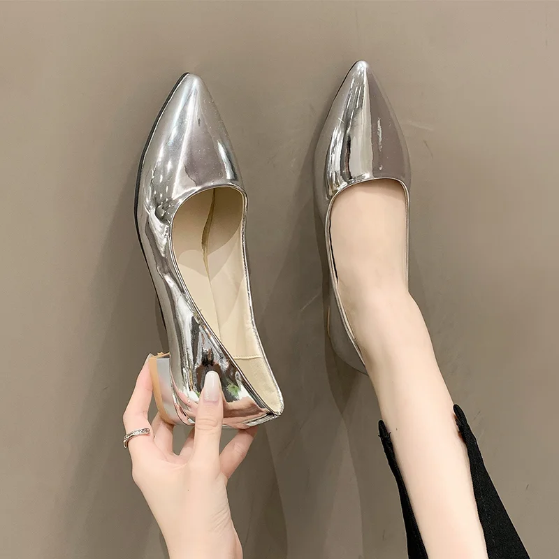 

Women's Single Shoes 2023 Summer Fashion Pointed Toe Women's Low Heel Shoes Bright Leather Shallow Slip on Office Ladies Shoes