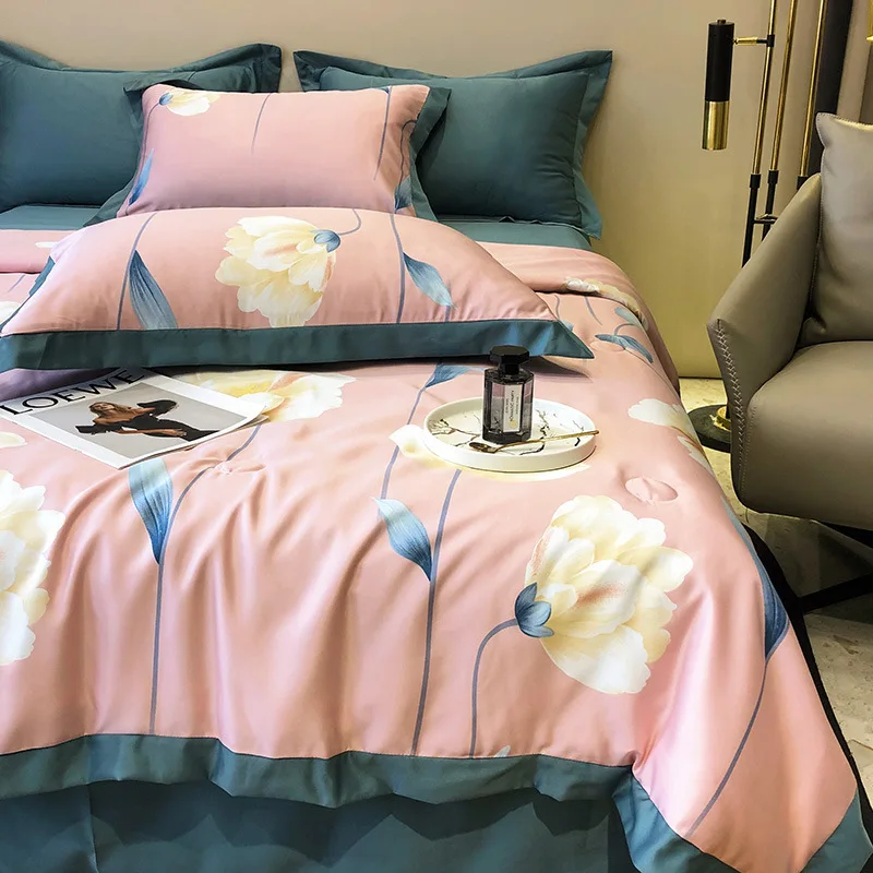 

Luxury Washed Silk Summer Cool Quilt High End Satin Air Conditioner Quilts Washable Cooling Breathable Thin Comforter Blanket