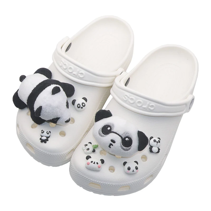 

Милые панды в комплекте, Кроксы, шармы, дизайнерские аксессуары, прекрасное украшение для сабо, сандалий, обуви, шармы