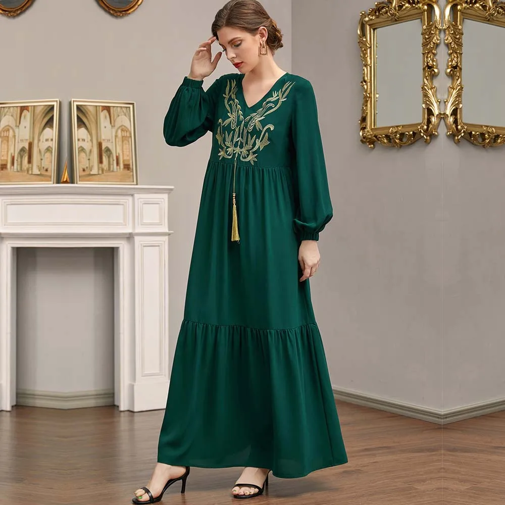 

Muslim Dress Arabian Robes Long Sleeves Green Embroidery Multi-layer Stitching Fringe Solid Color Four Seasons Maxi Dress