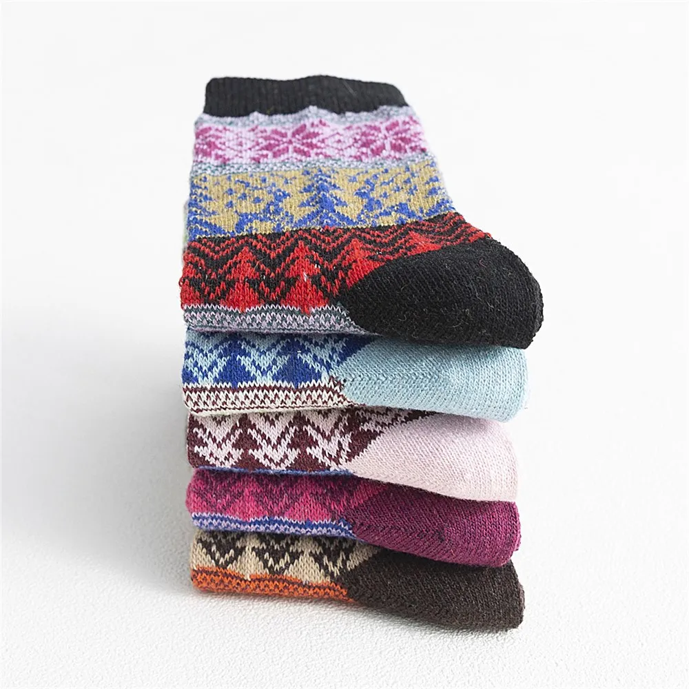 5 Pairs Autumn Winter Women Wool Socks Warmer Ethnic Style Cashmere Thermal Thicken Christmas Trees Women Socks Gifts