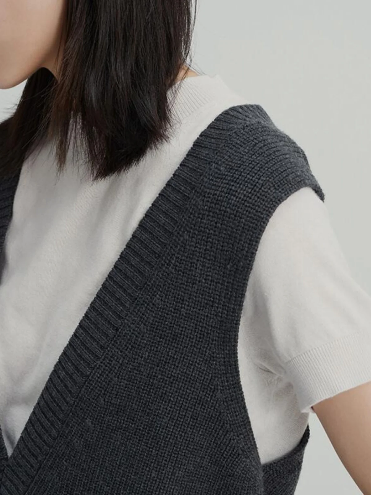 Корейская серия с v-образным вырезом мягкий клейкий однотонный свитер жилет