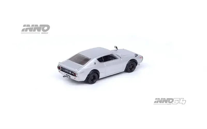 INNO 1:64 SKYLINE 2000 GT-R (KPGC110) Серебряная литая модель автомобиля