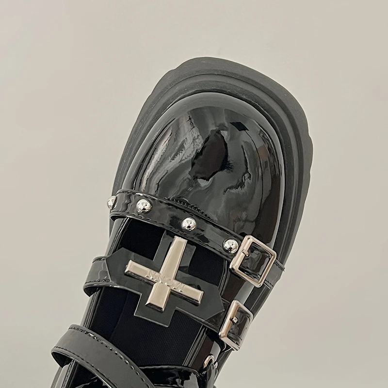 Женские черные повседневные туфли из искусственной кожи на высоком каблуке