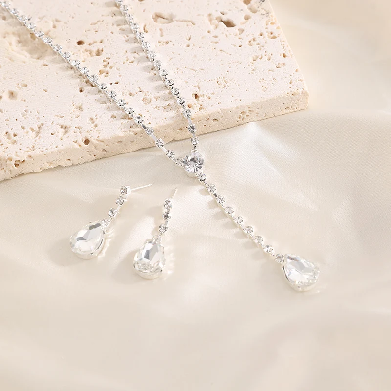 

Silver-plate Zircon bridal accessories earrings bracelet two-piece set High-grade alloy jewelry accessories for woman