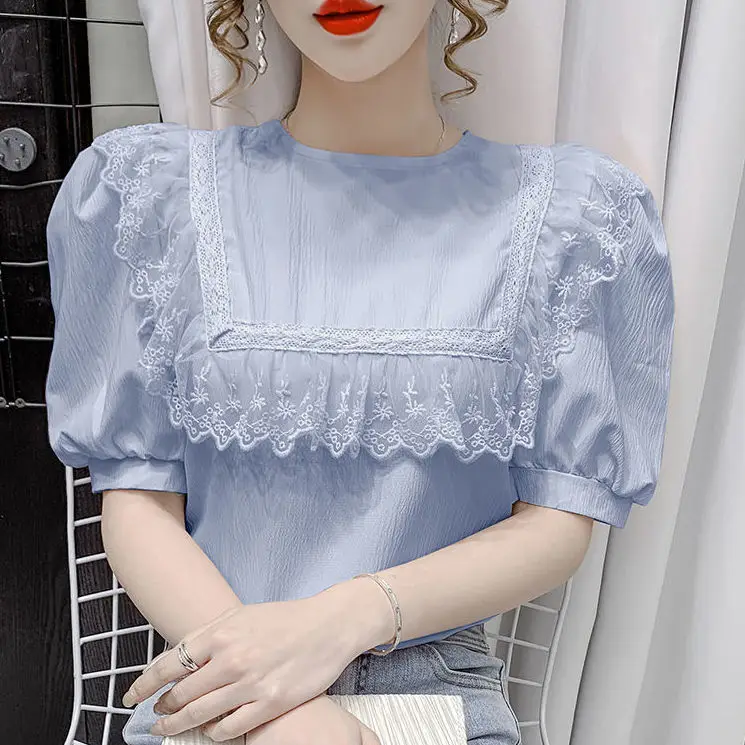 

Women 2022 Summer New Short Sleeve Chiffon Shirts Female Lace Stitching Shirts Tops Ladies O-neck Solid Pullover Blouses F74