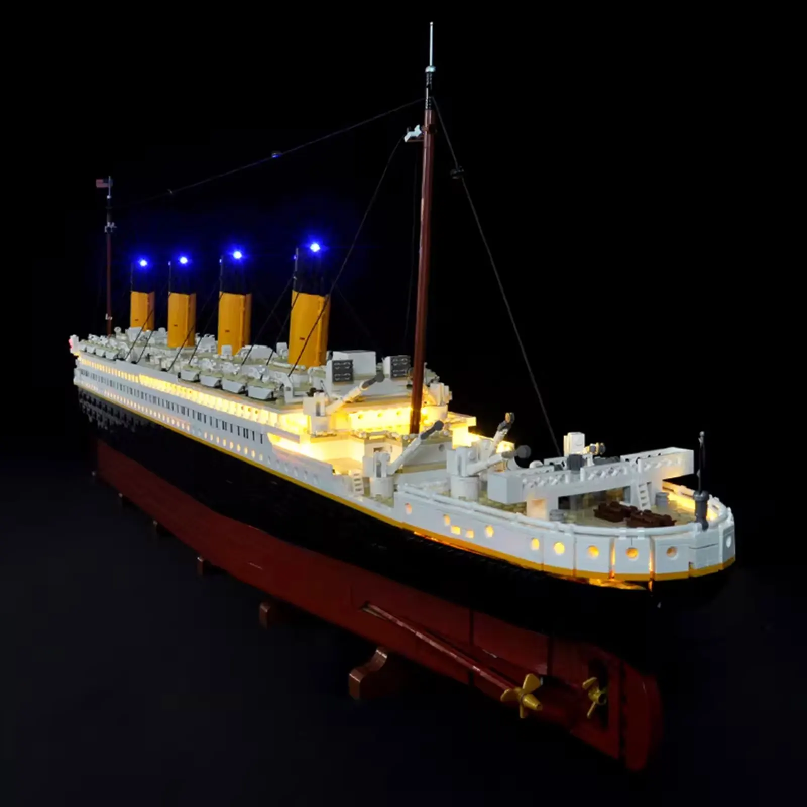 Фото Комплект светодиодного освещения LYBMTWF, совместимый с конструктором Lego 10294 «Титаник» (модельные блоки в комплект не входят) №2
