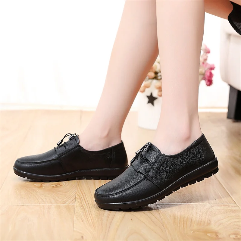 large size mother shoes leather cowhide soft bottom flat  middle-aged and elderly non-slip leather shoes elderly women's shoes