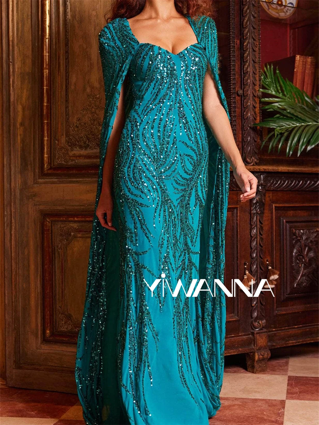 Рисунок 3 - Длинная накидка с блестками