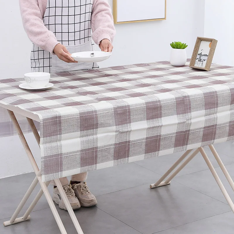 

Disposable Rectangular 160X160cm Tablecloth PE Waterproof and Oil Resistant Tablecloth Suitable for Gatherings and Vacations