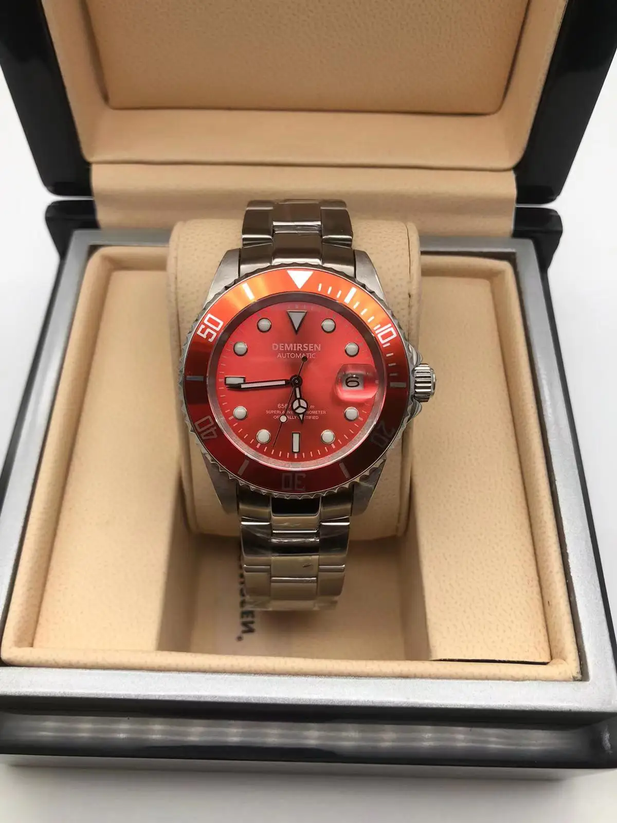 Мужские механические наручные часы с сапфировым стеклом |