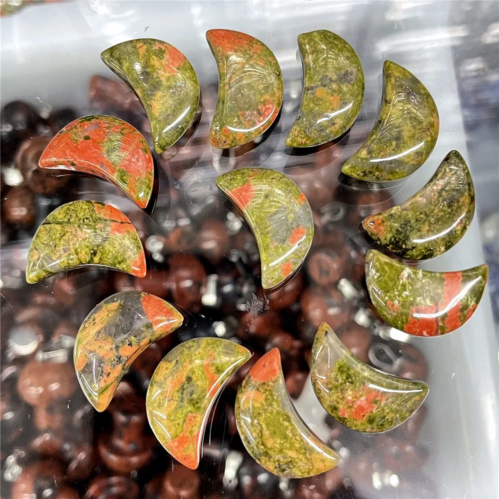 Натуральные камни кварц кристаллы луны 12 шт