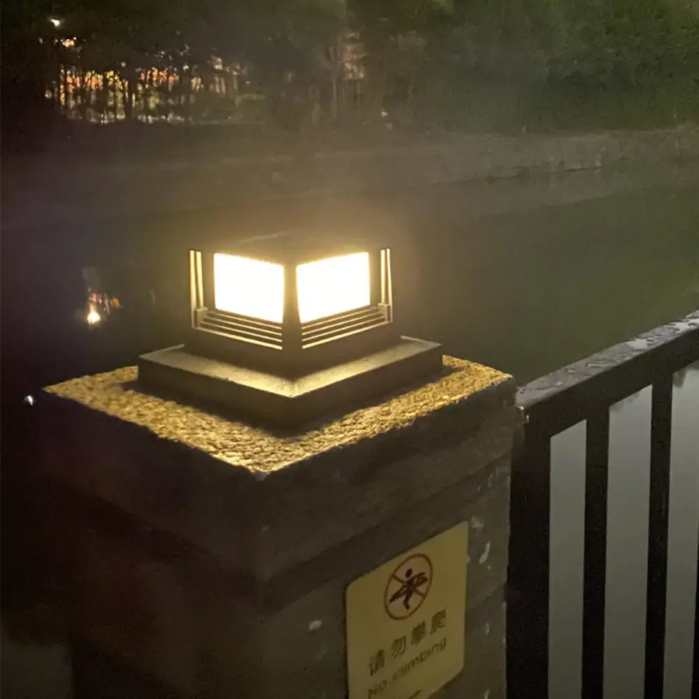 

Monocrystalline Fence Lamp Outdoor Landscape Lamp Light Waterproof Led Light Wholesale New Solar Powered Solar Pillar Post Cap