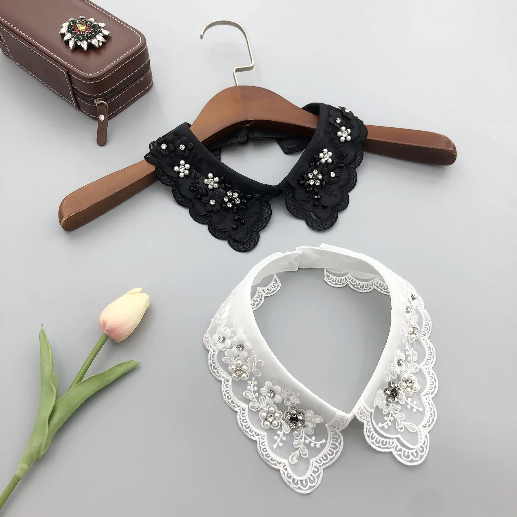 

Women False Collar for Sweater Blouse Tops Decorative Ladies Shirt Detachable Collar Girls Neck Ties Removable Lapel Fake Collar